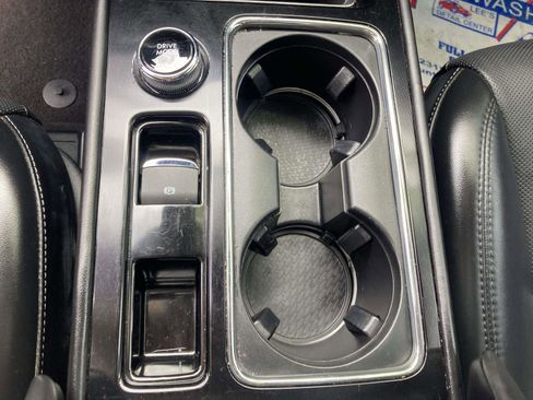 Used 2020 Lincoln Corsair FWD w/ Premium Package image 29