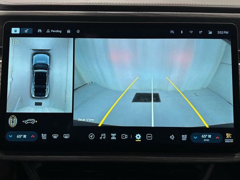 Used 2023 Rivian R1S Adventure image 36