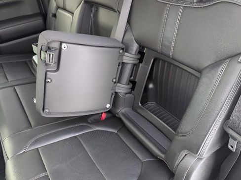 Used 2019 Chevrolet Silverado 1500 High Country w/ Technology Package image 30