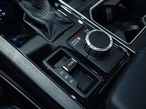 Used 2024 Toyota Tundra SR5 w/ SR5 Premium Package image 31