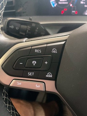 Certified 2025 Volkswagen Tiguan S AWD/4WD image 16