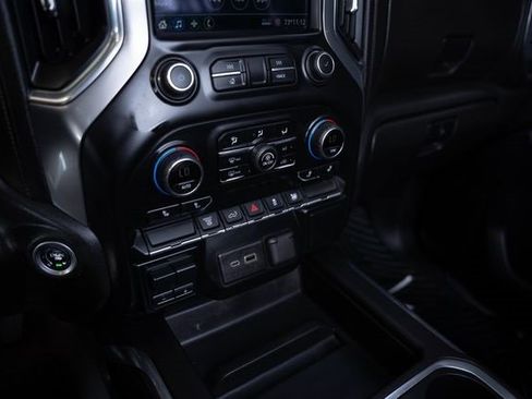 Used 2022 Chevrolet Silverado 3500 LT w/ Convenience Package image 17