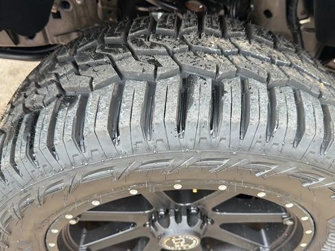 Used 2013 Ford F150 Raptor w/ Luxury Equipment Group AWD/4WD image 22