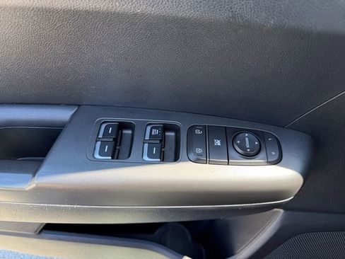 Used 2021 Kia Sportage LX AWD/4WD image 25
