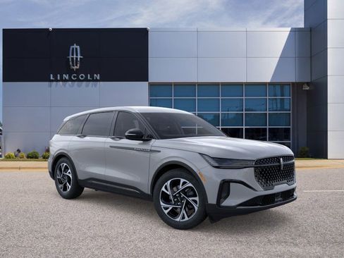 New 2026 Lincoln Nautilus Premier w/ Jet Appearance Package image 7