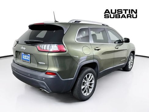 Used 2019 Jeep Cherokee Latitude Plus FWD image 7