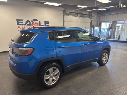 Used 2022 Jeep Compass Latitude w/ Convenience Group AWD/4WD image 12