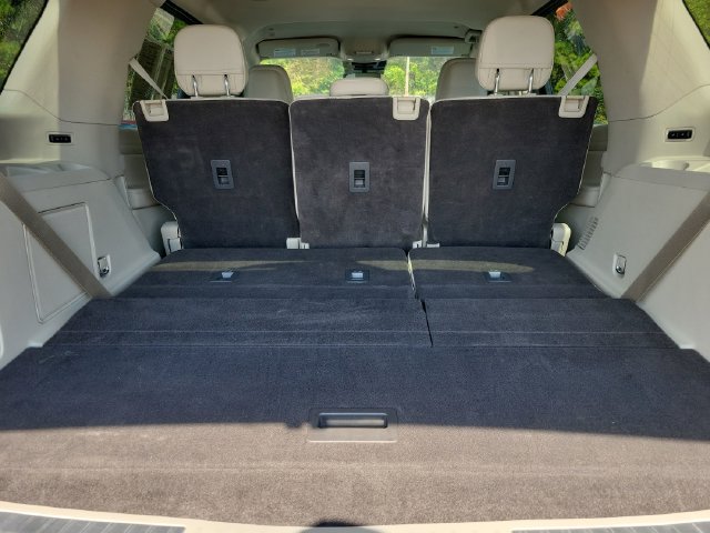 Used 2018 Lincoln Navigator Select w/ Technology Package RWD image 21