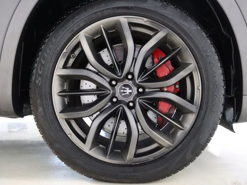 Used 2022 Maserati Levante Modena AWD/4WD image 87