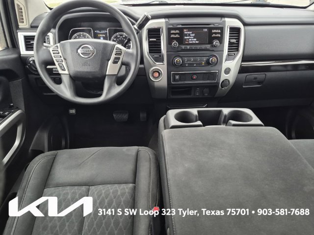 Used 2017 Nissan Titan SV RWD image 21