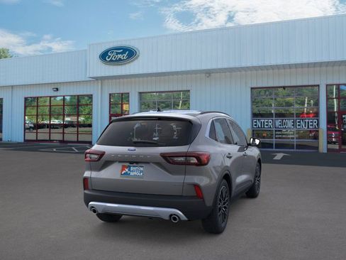 New 2025 Ford Escape SE w/ PHEV Premium Package image 8