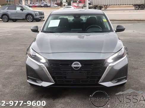 Certified 2024 Nissan Altima 2.5 SV FWD image 3