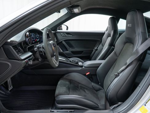 Certified 2024 Porsche 911 Dakar AWD/4WD image 20