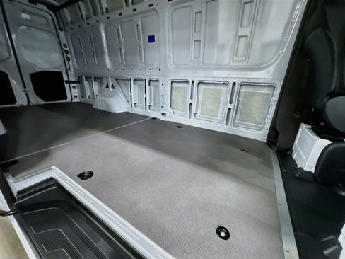 Used 2025 Mercedes-Benz Sprinter 2500 image 25