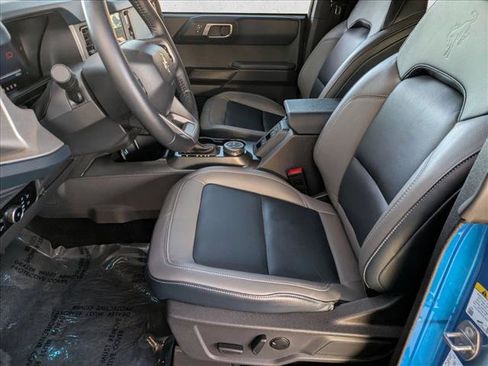Used 2024 Ford Bronco Outer Banks image 16