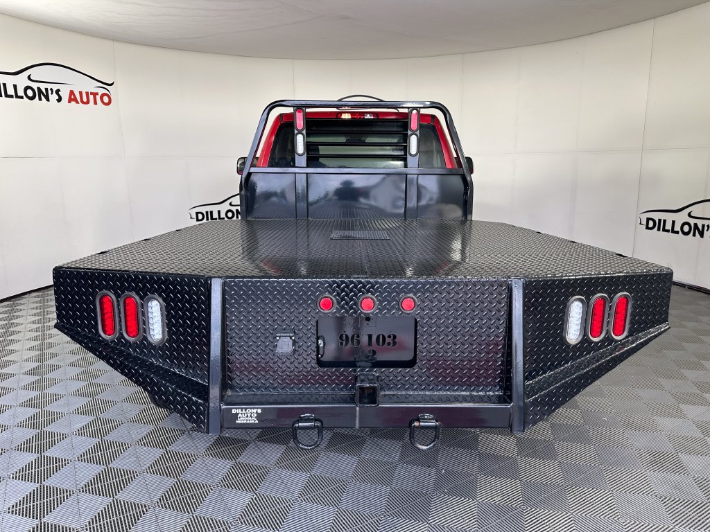 Used 2018 RAM 3500 Tradesman w/ Chrome Appearance Group RWD image 5