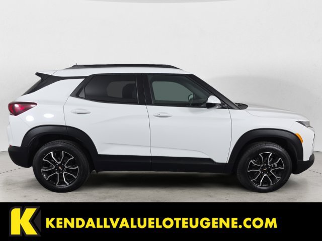 Used 2023 Chevrolet TrailBlazer ACTIV w/ Sun and Liftgate Package AWD/4WD image 4