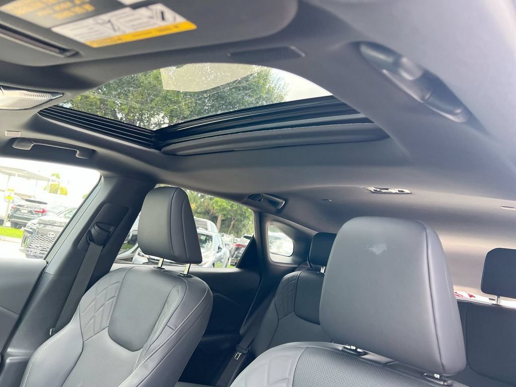 Certified 2025 Lexus RX 350 Premium w/ Accessory Package (Z1) FWD image 18