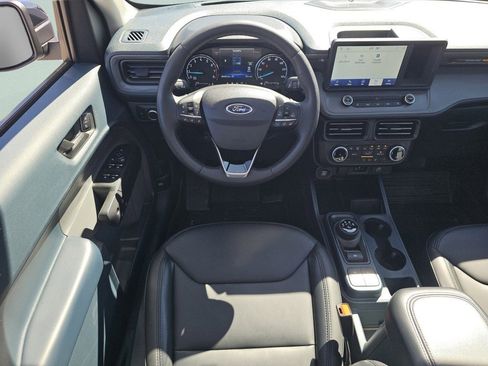 Used 2023 Ford Maverick Lariat w/ Lariat Luxury Package image 4