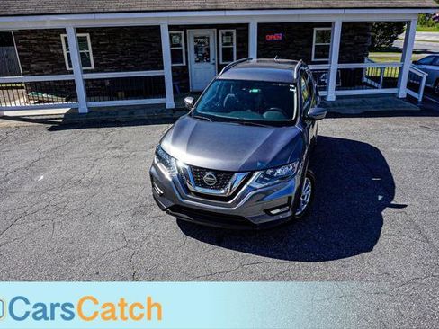 Used 2019 Nissan Rogue SV image 3