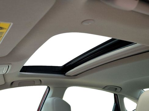 Used 2024 Honda Accord EX-L image 10
