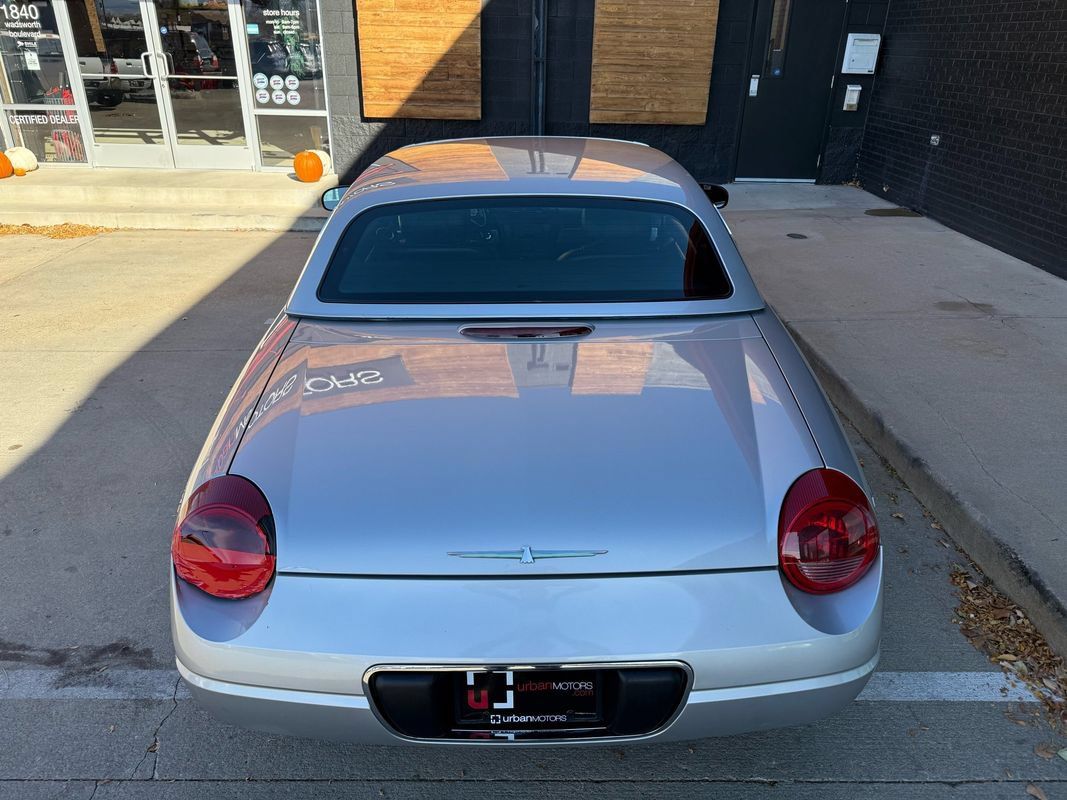 Used 2004 Ford Thunderbird RWD image 16