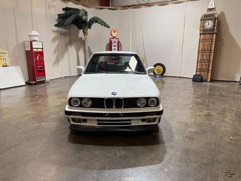 Used 1987 BMW 325is Coupe RWD image 6