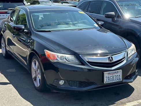 Used 2013 Acura ILX w/ Premium Package FWD image 2