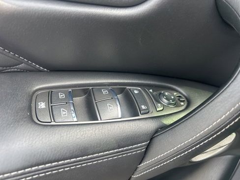 Used 2024 INFINITI QX80 Sensory image 13