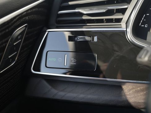 Used 2021 Audi Q7 3.0T Prestige image 58