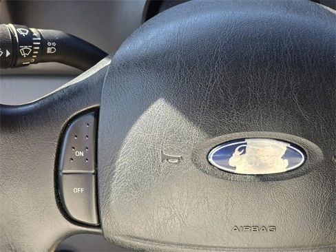 Used 2003 Ford F250 XLT image 15