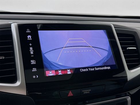 Used 2017 Honda Pilot Touring image 15