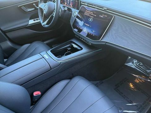 Used 2025 Mercedes-Benz E 350 Sedan w/ Multicontour Seating Package image 19