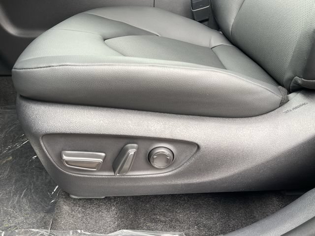 New 2026 Toyota Grand Highlander XLE FWD image 13