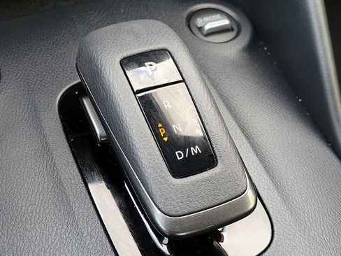 Used 2025 Nissan Z Performance w/ Floor Mat Package RWD image 35