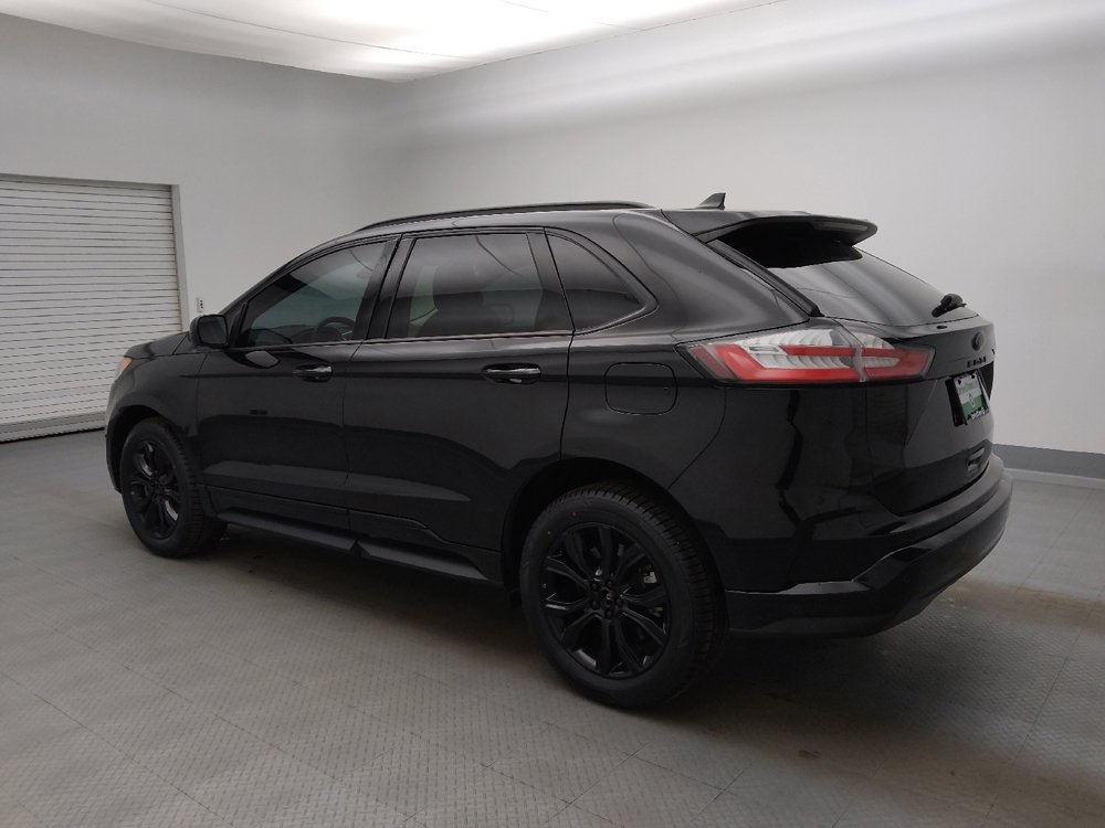 Used 2022 Ford Edge SE w/ Black Appearance Package AWD/4WD image 3