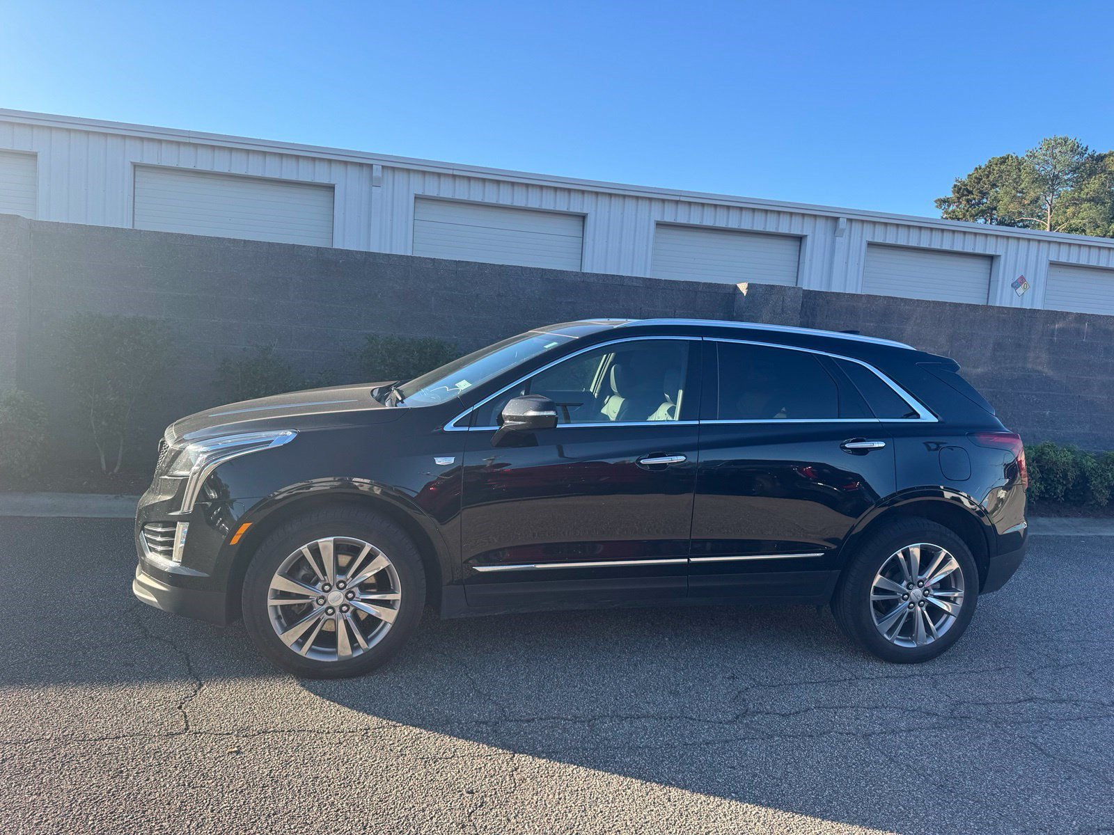 Used 2024 Cadillac XT5 Premium Luxury w/ LPO, Floor Liner Package AWD/4WD image 3