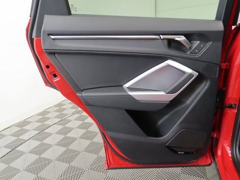 Used 2025 Audi Q3 2.0T Premium Plus w/ Premium Plus Package image 27