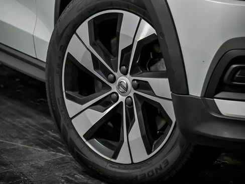 Used 2020 Volvo V60 T5 Cross Country w/ Protection Package Premier image 3