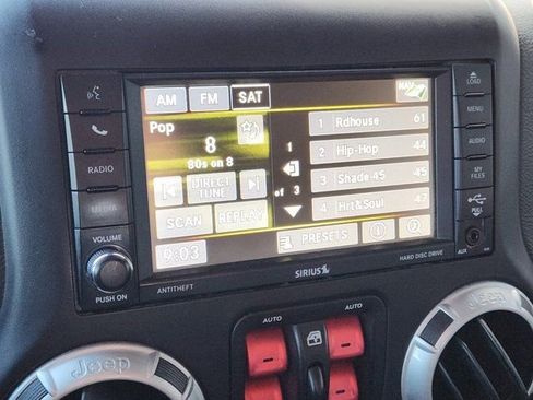 Used 2017 Jeep Wrangler Unlimited Rubicon image 5