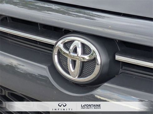 Used 2024 Toyota 4Runner TRD Off-Road Premium image 9