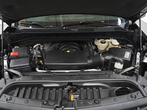 Used 2019 Chevrolet Silverado 1500 RST image 32