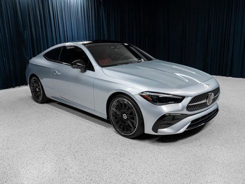 New 2026 Mercedes-Benz CLE 450 4MATIC Coupe image 3