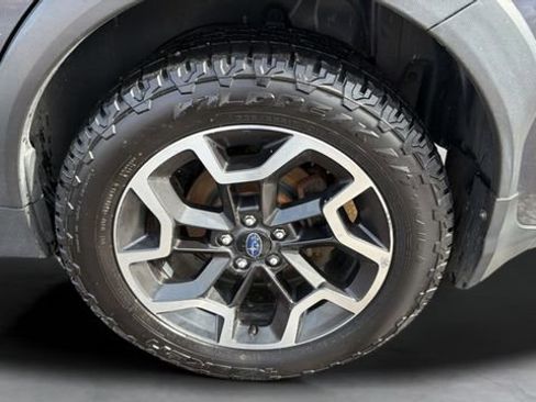 Used 2017 Subaru Crosstrek 2.0i Premium image 26