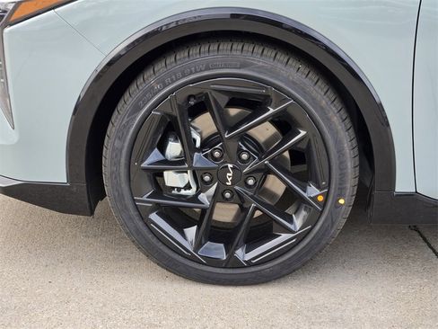 New 2025 Kia K4 GT-Line Turbo image 8