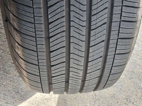 Certified 2025 Toyota Tacoma Limited image 11