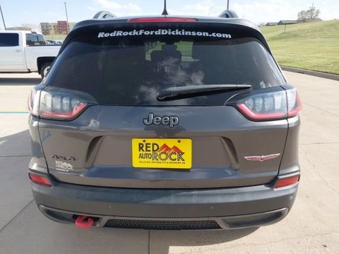 Used 2019 Jeep Cherokee Trailhawk w/ Cold Weather Group AWD/4WD image 4