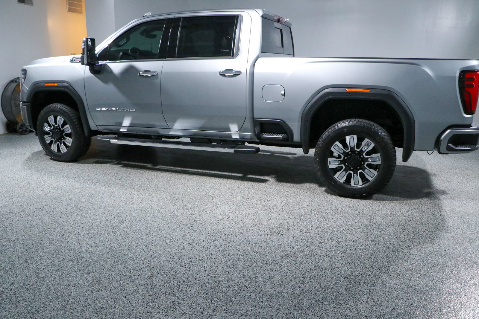 Used 2024 GMC Sierra 2500 Denali w/ Denali Reserve Package AWD/4WD image 10