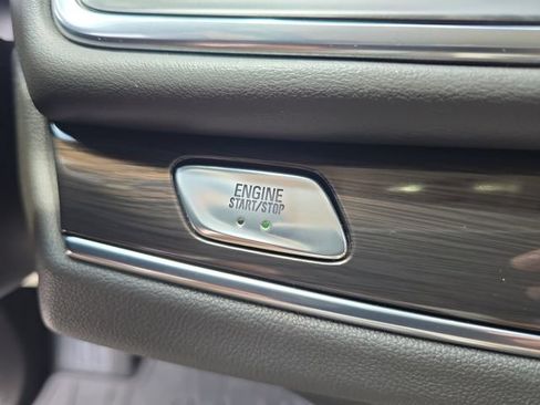 Certified 2022 Buick Enclave Essence w/ Sound and Sites Package FWD image 28