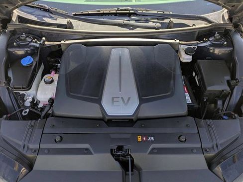 Used 2022 Kia EV6 Wind image 22